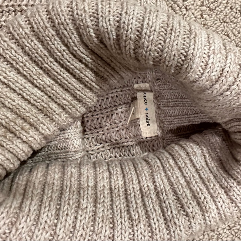 Silence + Noise Turtleneck Sweater - Picture 2 of 2